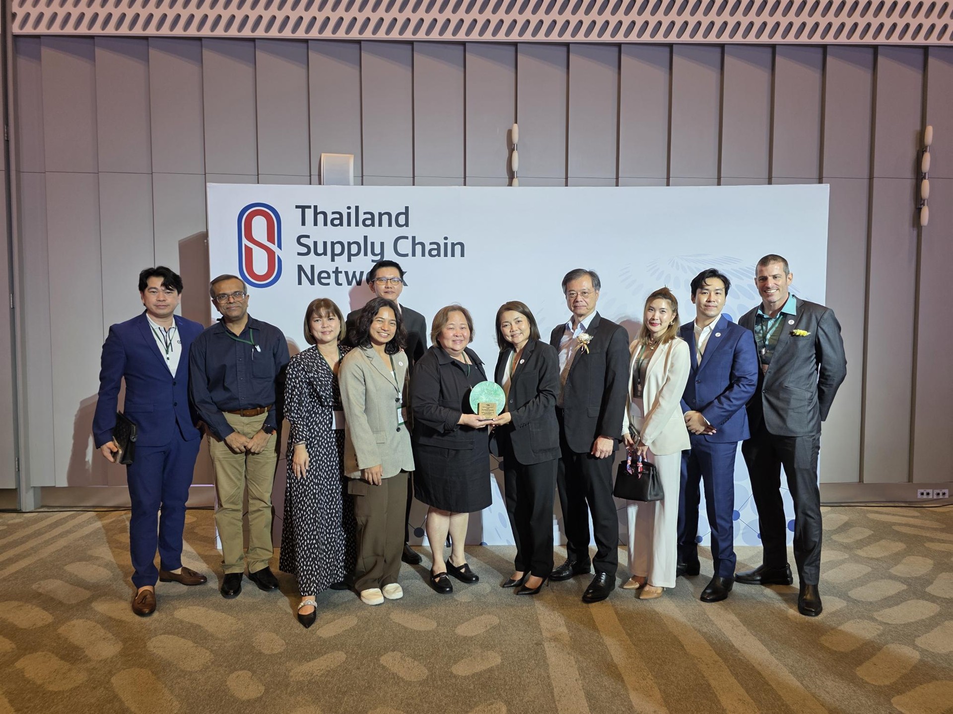 ThaiBev-Group-Photo-2