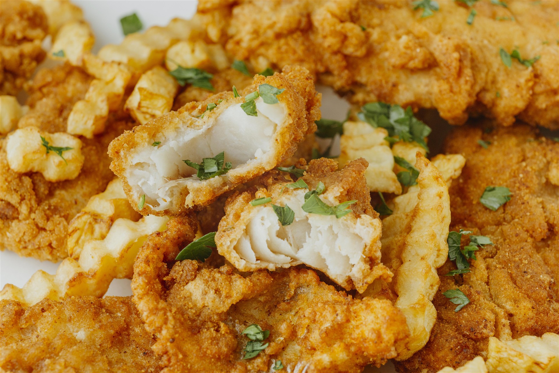 close-up-dessert-plate-table