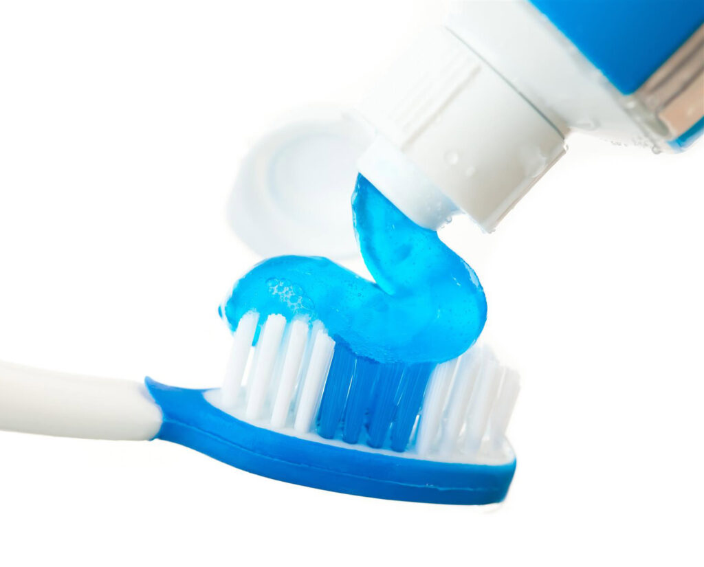 close-up-toothpaste-toothbrush-Custom-1-1024x825 close-up-toothpaste-toothbrush-(Custom)